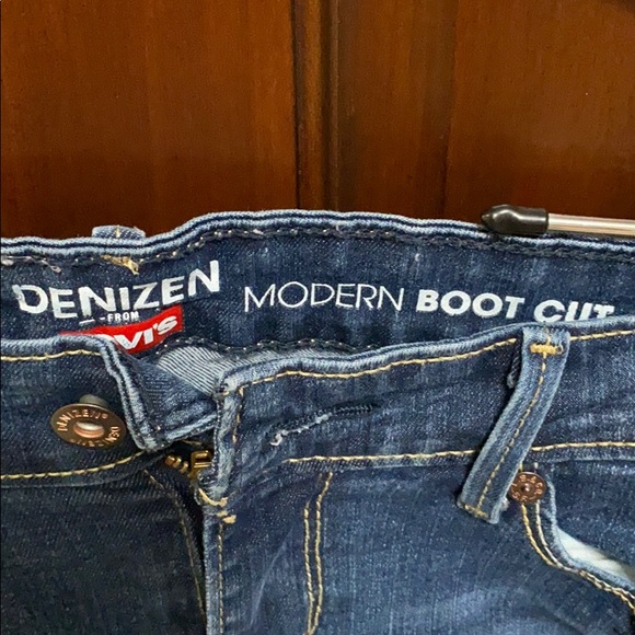 Levi’s - Picture 5 of 6